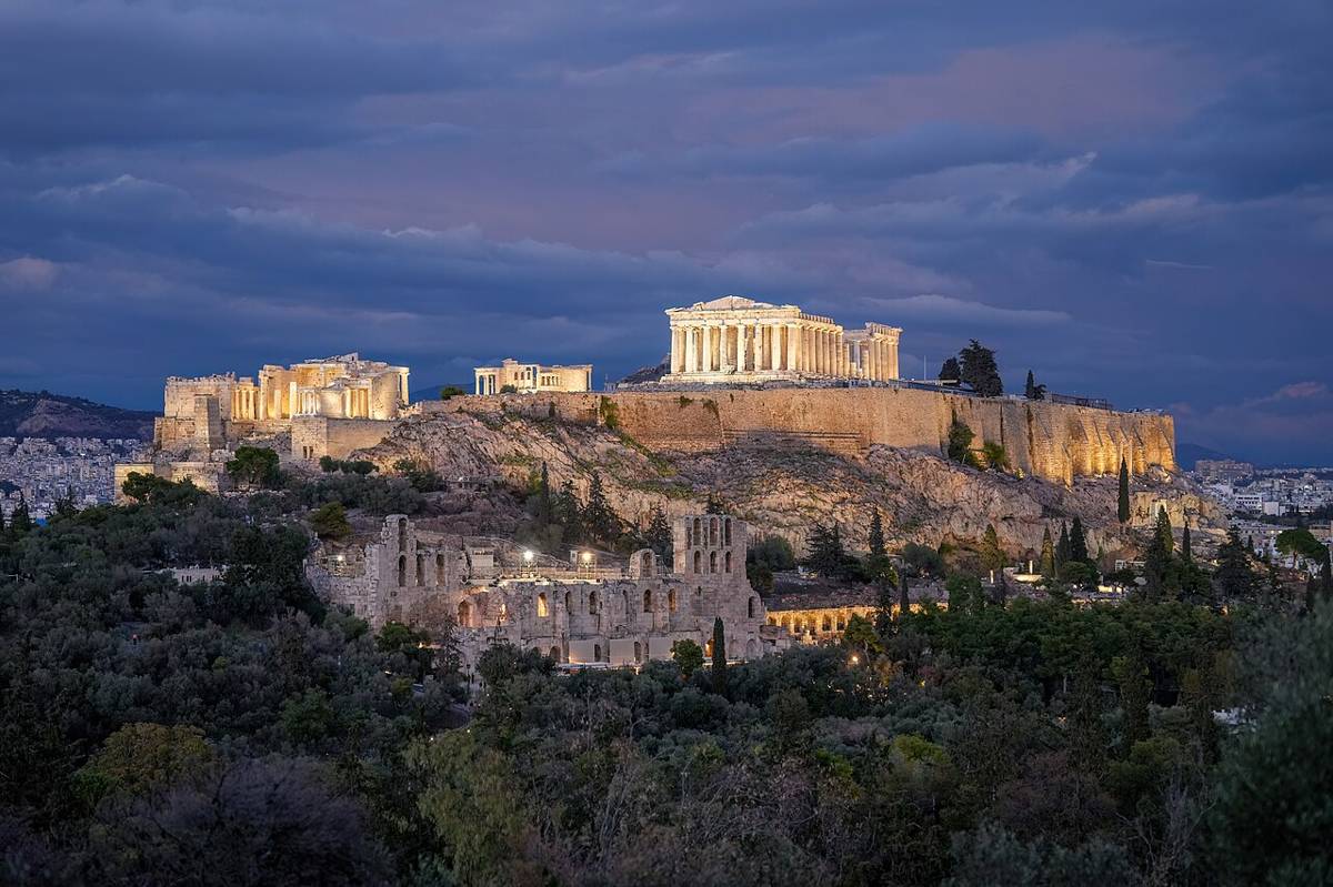 Greece Tours For First-Time Visitors: Plan Your Trip
